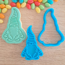 Load image into Gallery viewer, Gnome Cookie Cutter &amp; Fondant Stamp